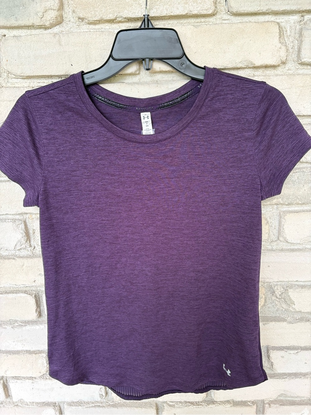 Under Armour Women's Heathered Purple Short Sleeve fitted Performance Tee